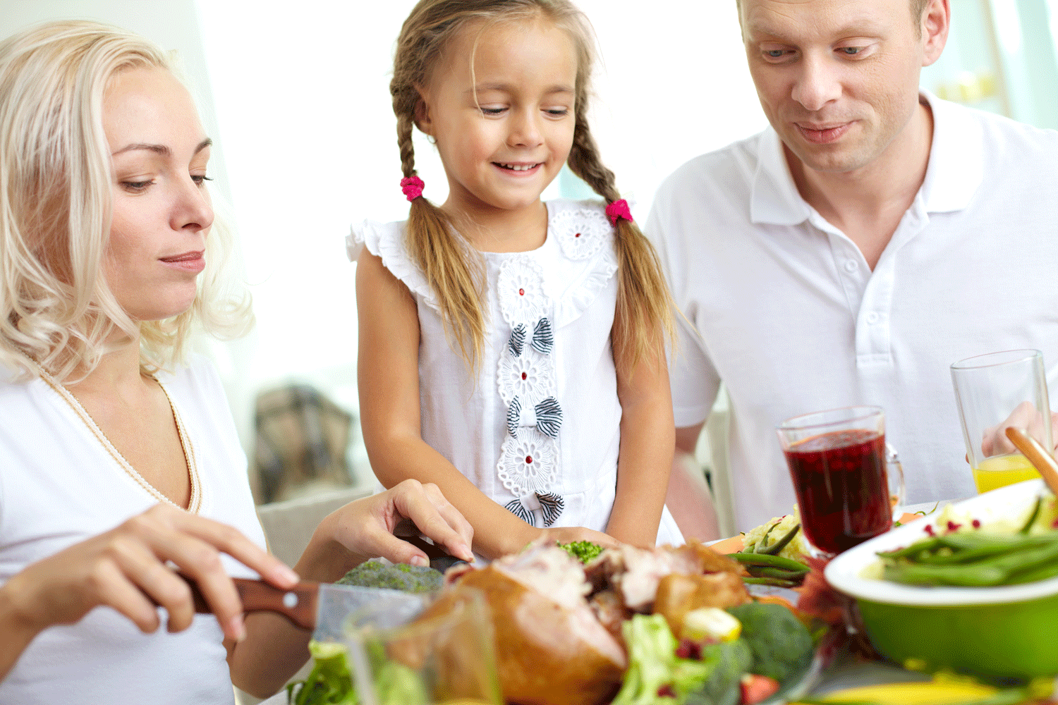 Kvinner og barn trenger næringsstoffer som finnes i kjøtt. (Shutterstock)